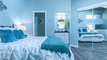 2 bedrooms, desk, iron/ironing board, free WiFi