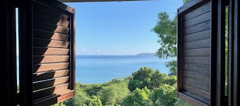 5‑Bedroom Luxury Villa – Ocean View, Infinity Pool, Private Gym, Chef & Butler