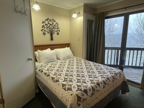 3 chambres, fer et planche Ă repasser, Wi-Fi, draps fournis