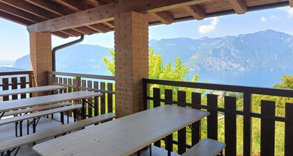 Zimmer „Lovere“.