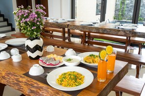 Free daily buffet breakfast  - Seaweed Luxury Villa&Spa (Da Nang)