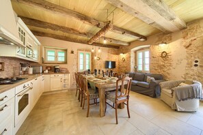 Fridge, microwave, stovetop, dishwasher - Villa Stone Queen (68396-K1) - Malinska - island Krk (Malinska - island Krk)