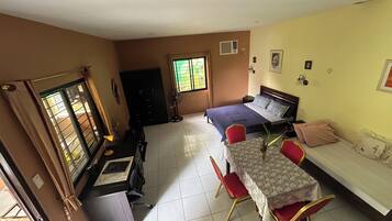 1 bedroom, in-room safe, iron/ironing board, free WiFi