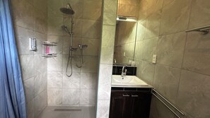 Shower, hair dryer, slippers, bidet