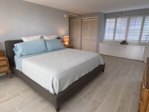 1 slaapkamer, een bureau, een strijkplank/strijkijzer, gratis wifi