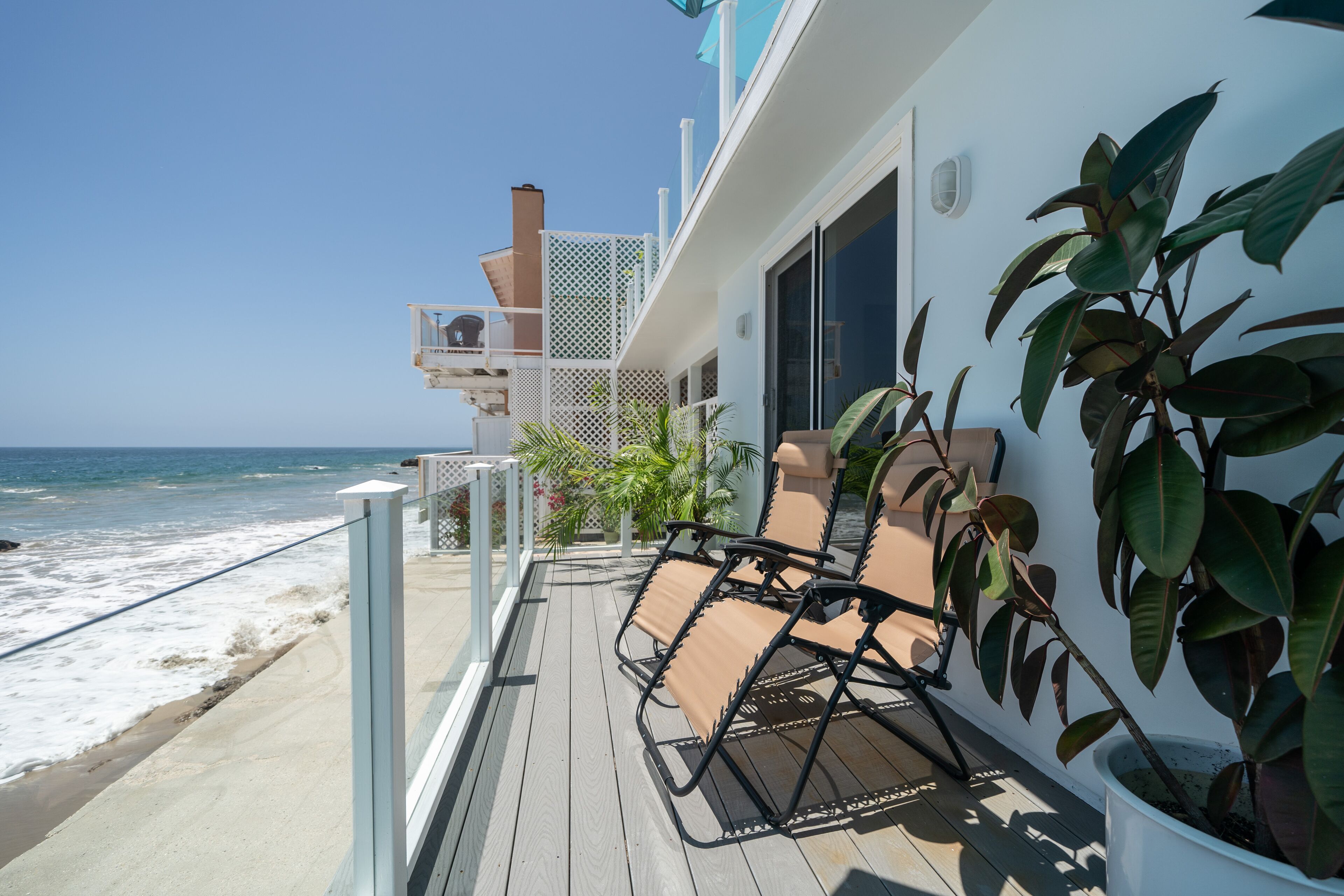 Stunning OceanFront 1 Bedroom Malibu Condo