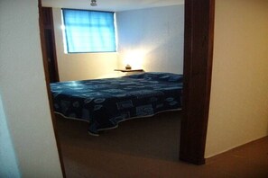 3 soverom, skrivebord, strykejern/-brett og wi-fi