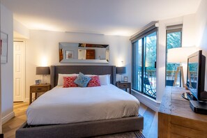 1 chambre, fer et planche à repasser, accès au Wi-Fi (inclus)