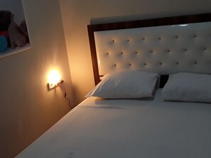 Departamento familiar, 1 habitación | Decoración personalizada y muebles diferentes 