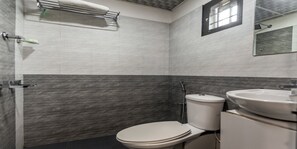 Standard Single Room | Bathroom
