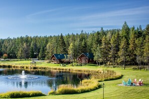Exterior - Beautiful Log Cabin, Close to Glacier, Hot Tub (Whitefish)
