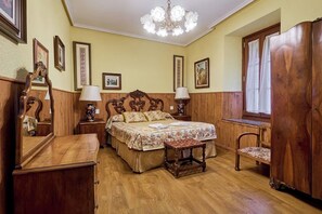 8 chambres, bureau, fer et planche à repasser, Wi-Fi gratuit