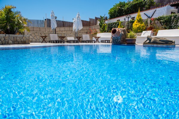 Piscine extérieure, piscine chauffée