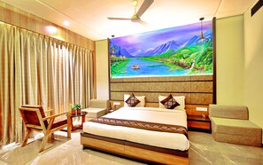 Superior Room | In-room safe, desk, laptop workspace, blackout curtains - Anil Farms Gir Jungle Resort (Mendarda)