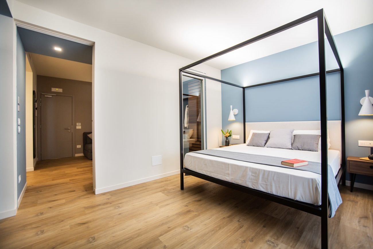 Suite, Balkon, Seeblick | Minibar, Zimmersafe, Schreibtisch, kostenloses WLAN