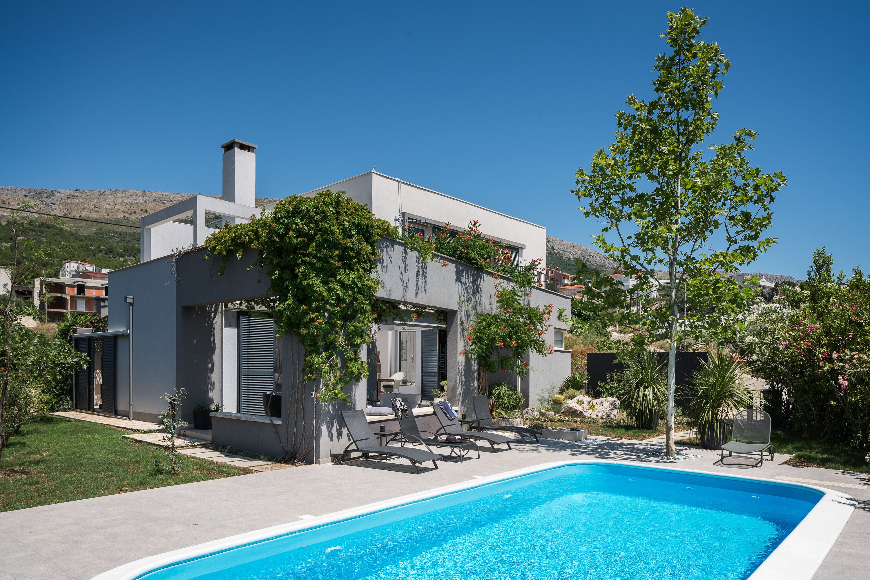 Piscina all'aperto, una piscina riscaldata