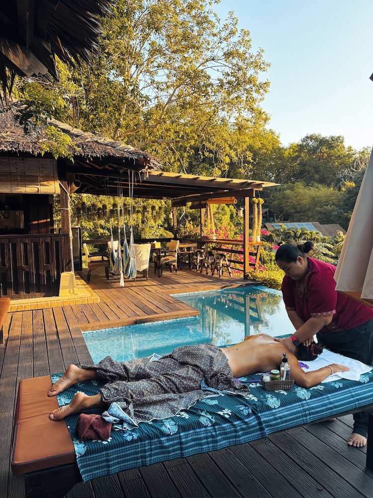 Dan's Koyao Retreat image