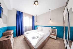 Sofia Rococo Life Apartment | 2 dormitorios, decoración individual, mobiliario individual