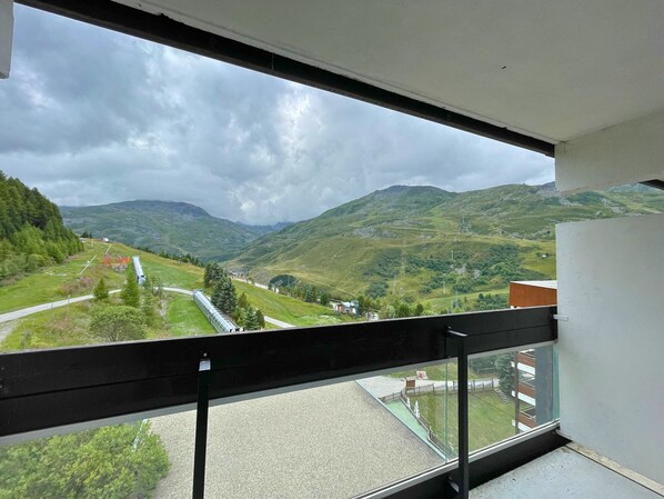 Interior - 19m² Studio for 2 with South balcony, pets allowed (Les Menuires)