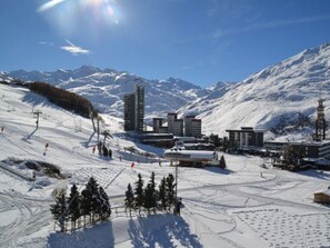 Snow and ski sports