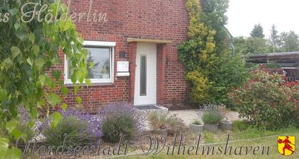 Haus Hölderlin wohnen im Grünen