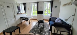 Fernseher, Stereoanlage, Arbeitsbereiche