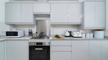 Fridge, microwave, oven, dishwasher