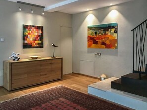 Interior - Jos fine living in the center, parking included. Quiet area. Modern design. (Cagliari)
