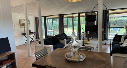 Luberon authentique, maison style « Lodge » au cĆur de la nature