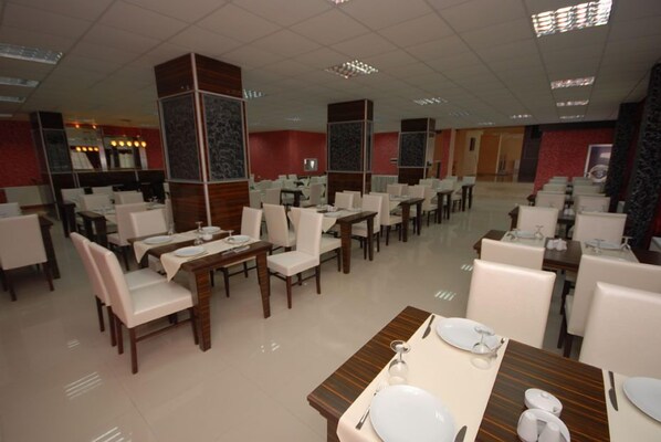 تناول الطعام