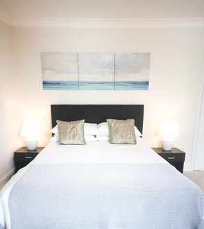 6 Schlafzimmer, Bügeleisen/Bügelbrett, Reisekinderbett, kostenloses WLAN
