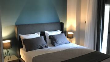 2 bedrooms, desk, soundproofing, iron/ironing board