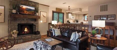 TV, fireplace, ping pong