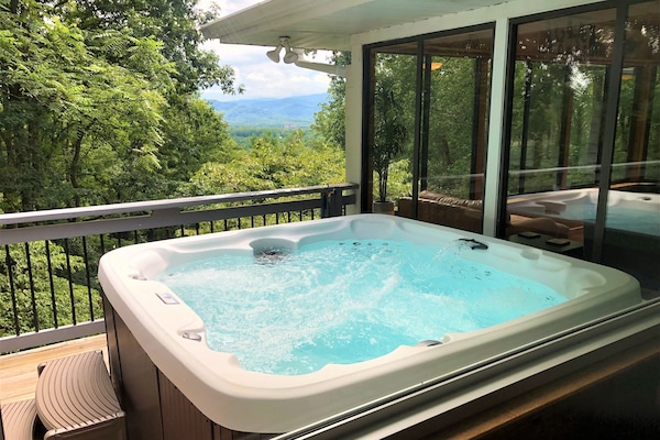 Bain à remous extérieur