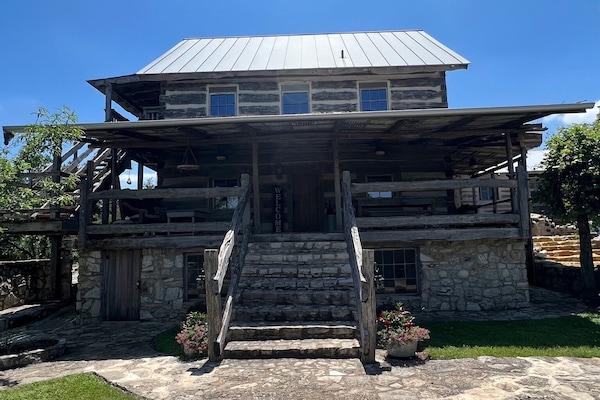 A historic wood and stone cabin with all the luxuries of today (1 of 3 cabins)