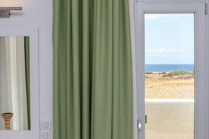 Interior - Green Moon Villa with private Pool | SUN AND MOON (naxos)