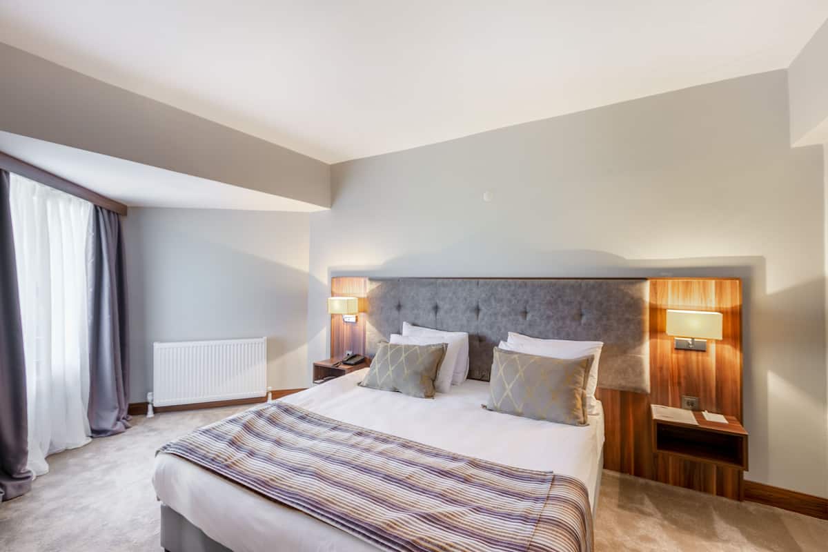 1 bedroom, minibar, in-room safe, desk
