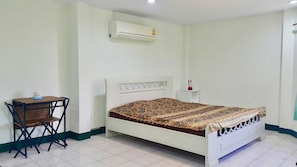 Minibar, soundproofing, free WiFi