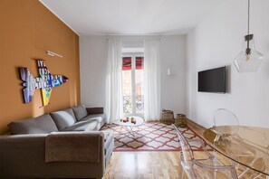 TV - Le Porte, Luxury apartment UNIQUE TOWERS VIEW (Bologna)