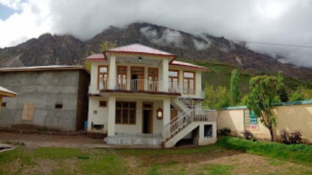 Front of property - Booni Guest House (Booni)