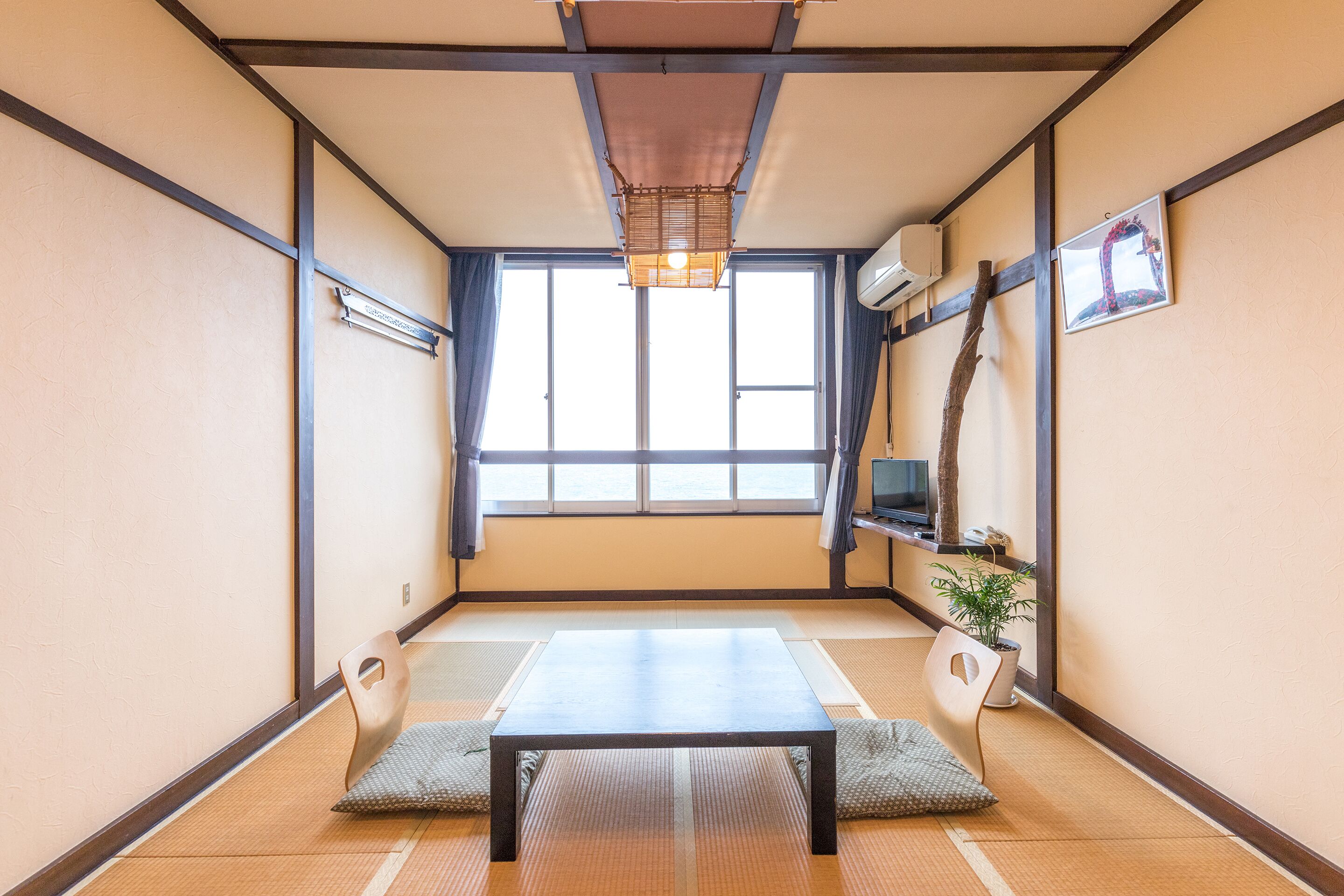 japanese room- quadruple, non smoking | down duvets, desk, free wifi, bed sheets