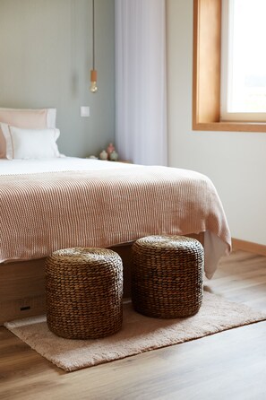 3 chambres, fer et planche à repasser, lit parapluie, Wi-Fi gratuit