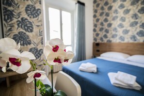 Standard-Doppel- oder -Zweibettzimmer