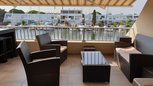 Port Camargue for rent MARINA type 3