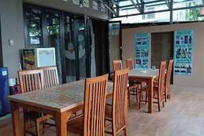 Interior - VK Pods Pangandaran (Pangandaran)