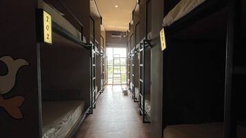 Escrivaninha, Wi-Fi de cortesia, roupa de cama