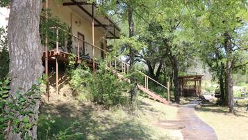 Enceinte de lâhĂ©bergement