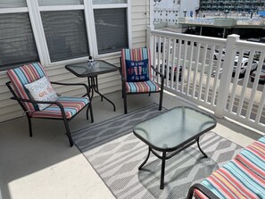 Outdoor dining - Amazing Wildwood Getaway!!! (Wildwood)