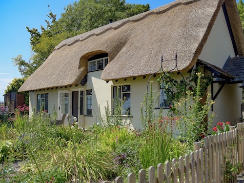 2 bedroom accommodation in Richards Castle, near Ludlow