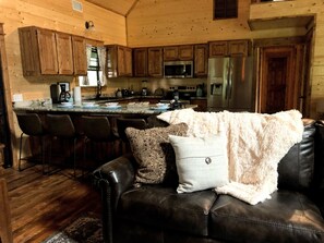 スマートテレビ、暖炉、Netflix、Hulu